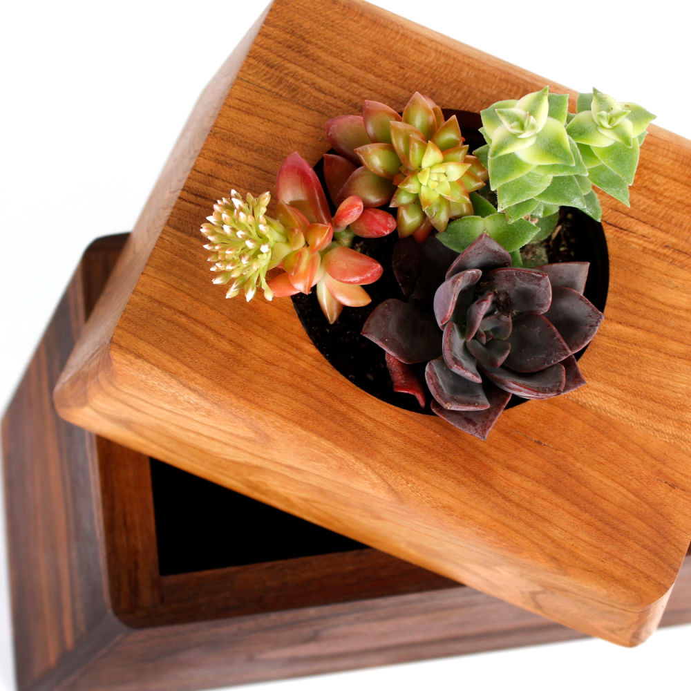 The Living Urn Planter - Green Farewells